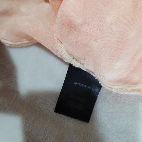 Torrid Peach Swiss Dot Smocked Top - Size Large - Picture 7 of 11